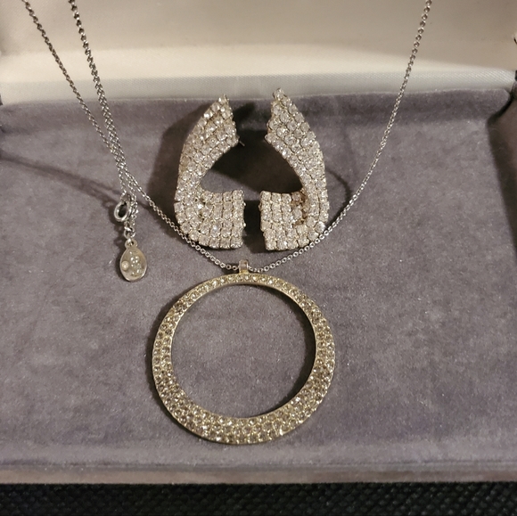 Vintage Jewelry Set : Vintage Necklace Signed Loft, Earrings Rhinestones, Icy - Picture 5 of 5